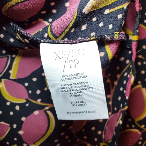 Cabi Style 4071 Study Top Multicolor Floral V-Neck Ruffle Sleeveless Size XS - Picture 9 of 9